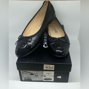 Chanel ballerinas blacks flats size 8 1/2 in excellent condition